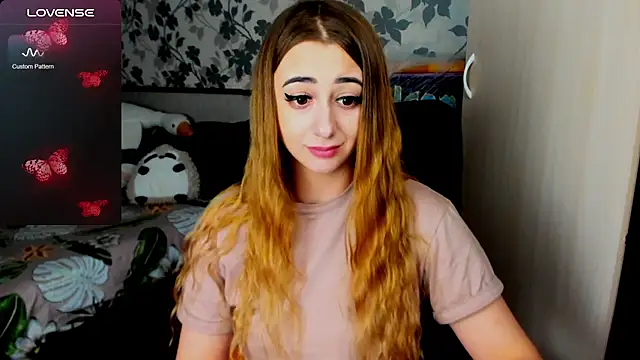 Snapshot of weakness4u chatting on 03/11/25, 06:00 weakness4u online show from 03/11/25, 06:00