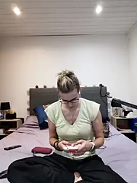 Madame Callie online show from 06/27/26, 08:25
