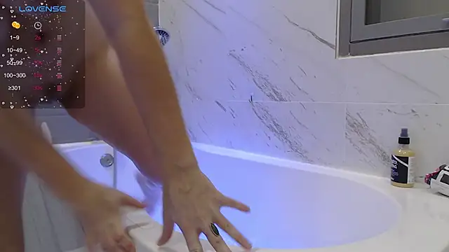 RubyLynxx online show from 12/21/25, 11:17