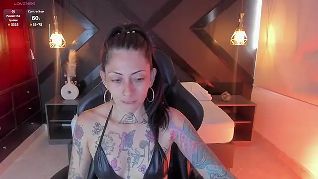 dark gotica online show from 12/05/25, 07:32