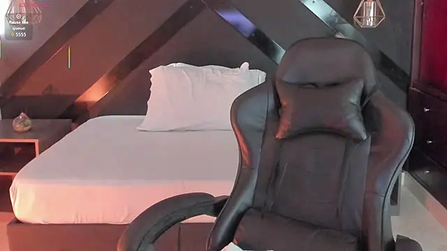 dark gotica online show from 02/04/26, 07:09