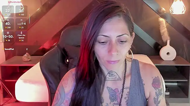 dark gotica online show from 02/06/26, 06:55