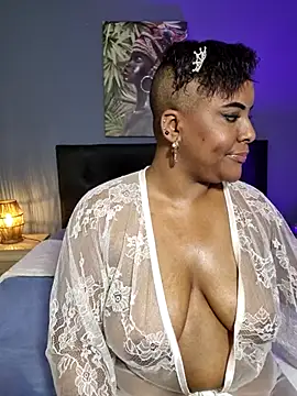 Snapshot of DianaBrownXX chatting on 11/04/25, 11:04 DianaBrownXX online show from 11/04/25, 11:04