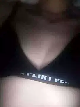 Snapshot of bruna_safadinhaa chatting on 01/25/25, 07:28 bruna safadinhaa online show from 01/25/25, 07:28