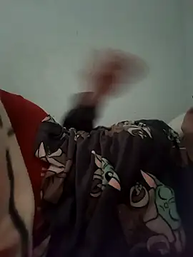 Snapshot of bruna_safadinhaa chatting on 10/12/25, 05:23 bruna safadinhaa online show from 10/12/25, 05:23