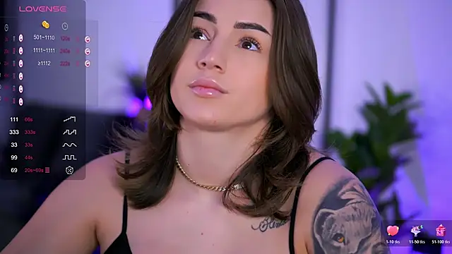 AishaCarter online show from 11/25/25, 05:57