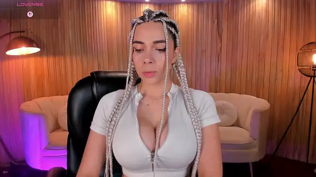 Snapshot of AmyWalker_ chatting on 02/24/25, 10:04 AmyWalker online show from 02/24/25, 10:04