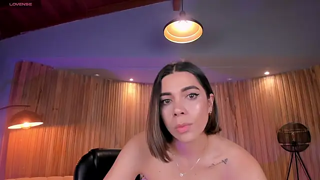 Snapshot of AmyWalker_ chatting on 02/25/25, 10:15 AmyWalker online show from 02/25/25, 10:15