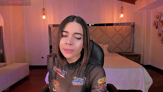 Snapshot of AmyWalker_ chatting on 03/09/25, 10:19 AmyWalker online show from 03/09/25, 10:19