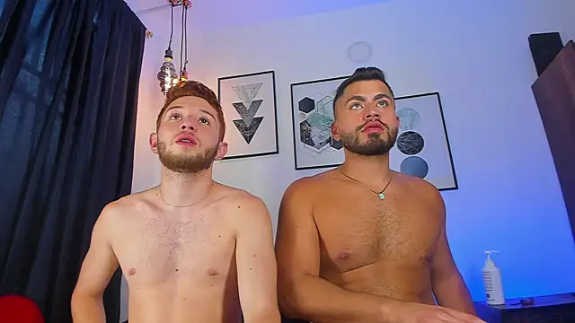 Snapshot of Juan_Castano chatting on 02/18/25, 02:16 Juan Castano online show from 02/18/25, 02:16