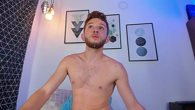 Snapshot of Juan_Castano chatting on 03/04/25, 06:47 Juan Castano online show from 03/04/25, 06:47