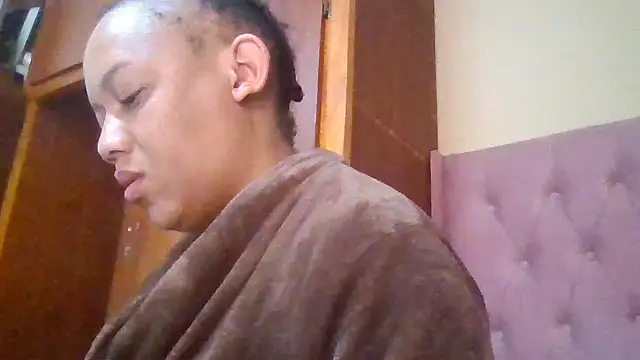 ShooingBunch online show from 12/15/25, 07:01