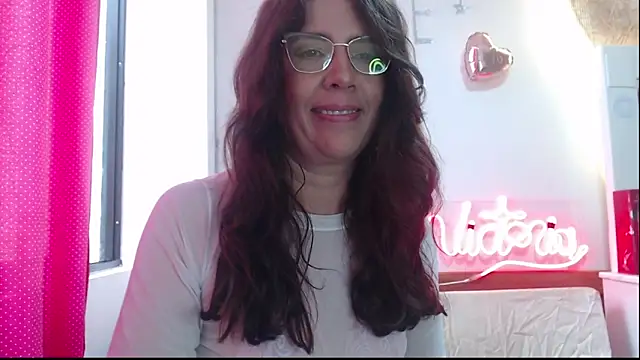 Victoria meester online show from 03/16/25, 04:23