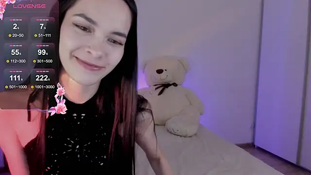 Snapshot of 666kisses chatting on 12/18/24, 03:58 666kisses online show from 12/18/24, 03:58