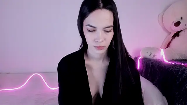 Snapshot of 666kisses chatting on 03/05/25, 10:21 666kisses online show from 03/05/25, 10:21