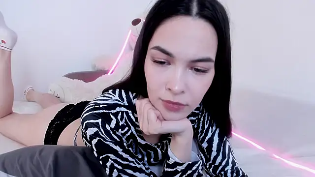 Snapshot of 666kisses chatting on 03/15/25, 07:20 666kisses online show from 03/15/25, 07:20