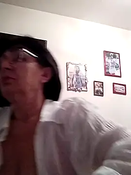 AlbinaXPretty online show from 03/12/25, 07:49