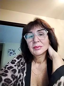 AlbinaXPretty online show from 09/16/25, 07:31