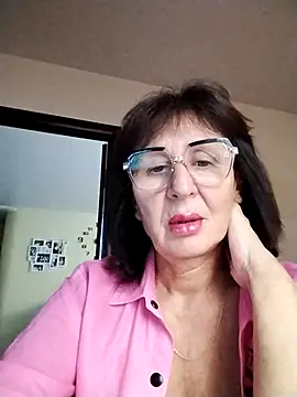 AlbinaXPretty online show from 09/18/25, 08:05