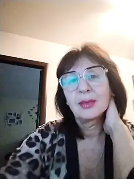 AlbinaXPretty online show from 10/08/25, 06:22