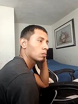 Snapshot of Luciana_and_Neitan chatting on 03/16/26, 09:41 Luciana and Neitan online show from 03/16/26, 09:41