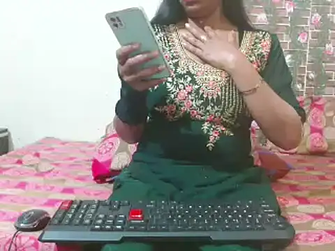 nikitahot3 online show from 03/17/25, 11:32