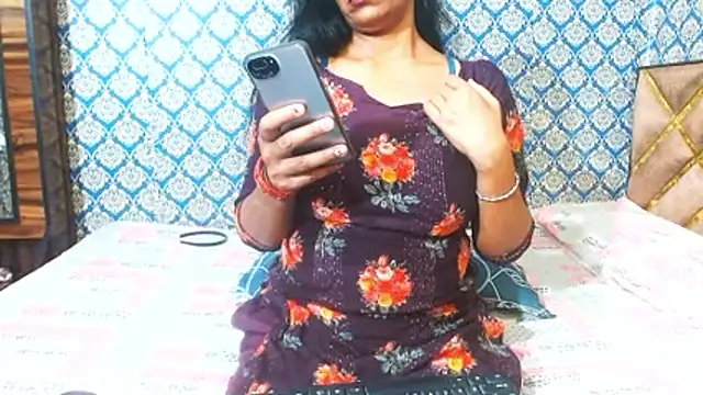 nikitahot3 online show from 10/22/25, 10:53