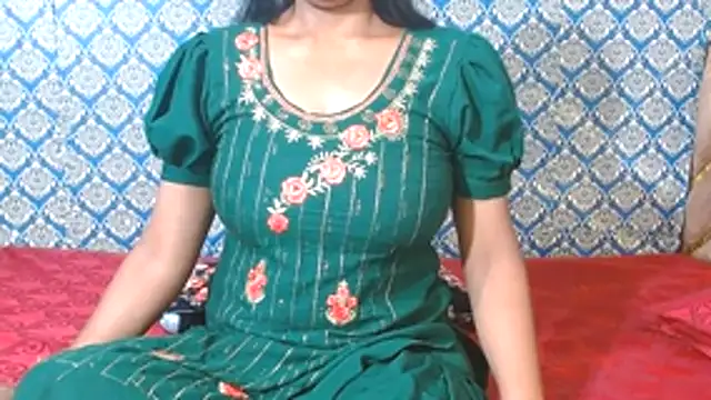 nikitahot3 online show from 04/16/26, 12:33