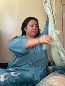 Snapshot of xocrybaby chatting on 01/05/25, 07:28 xocrybaby online show from 01/05/25, 07:28