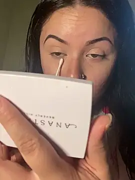 Snapshot of xocrybaby chatting on 02/08/25, 11:45 xocrybaby online show from 02/08/25, 11:45