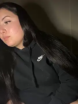 Snapshot of xocrybaby chatting on 02/09/25, 05:40 xocrybaby online show from 02/09/25, 05:40