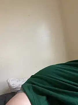 Snapshot of xocrybaby chatting on 03/09/25, 03:38 xocrybaby online show from 03/09/25, 03:38