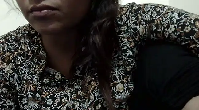 Snapshot of shekira99 chatting on 03/12/25, 02:34 shekira99 online show from 03/12/25, 02:34