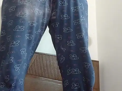 Snapshot of shekira99 chatting on 09/10/25, 05:07 shekira99 online show from 09/10/25, 05:07