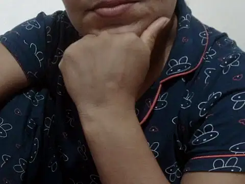 Snapshot of shekira99 chatting on 09/27/25, 07:30 shekira99 online show from 09/27/25, 07:30