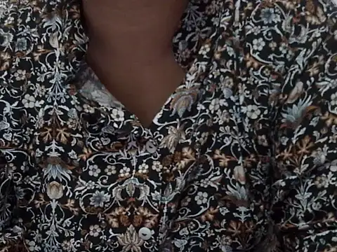 Snapshot of shekira99 chatting on 10/12/25, 02:05 shekira99 online show from 10/12/25, 02:05