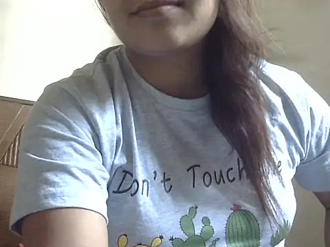 Snapshot of shekira99 chatting on 10/21/25, 06:03 shekira99 online show from 10/21/25, 06:03