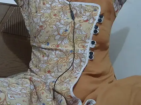 Snapshot of shekira99 chatting on 11/06/25, 02:07 shekira99 online show from 11/06/25, 02:07