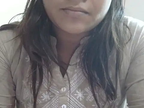 Snapshot of shekira99 chatting on 01/10/26, 04:25 shekira99 online show from 01/10/26, 04:25