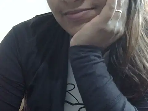 Snapshot of shekira99 chatting on 01/16/26, 03:21 shekira99 online show from 01/16/26, 03:21