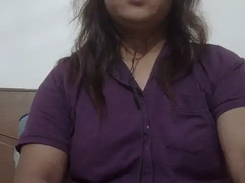 Snapshot of shekira99 chatting on 02/28/26, 02:18 shekira99 online show from 02/28/26, 02:18