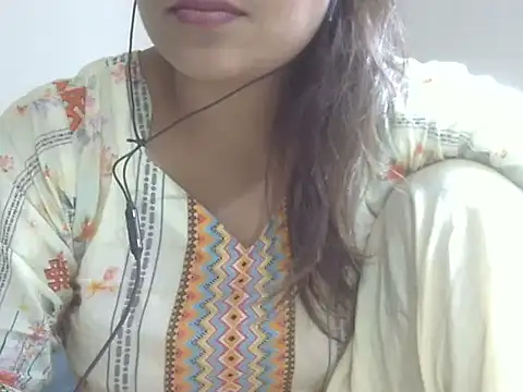 shekira99 online show from 05/03/26, 03:45