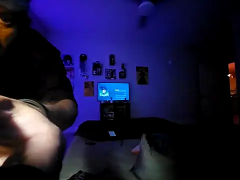 Snapshot of j_hollywood91 chatting on 11/28/25, 02:03 j hollywood91 online show from 11/28/25, 02:03