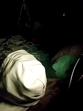 Snapshot of j_hollywood91 chatting on 12/15/25, 03:55 j hollywood91 online show from 12/15/25, 03:55