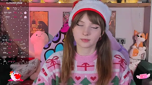 Snapshot of AliceLanley chatting on 12/24/24, 01:17 AliceLanley online show from 12/24/24, 01:17