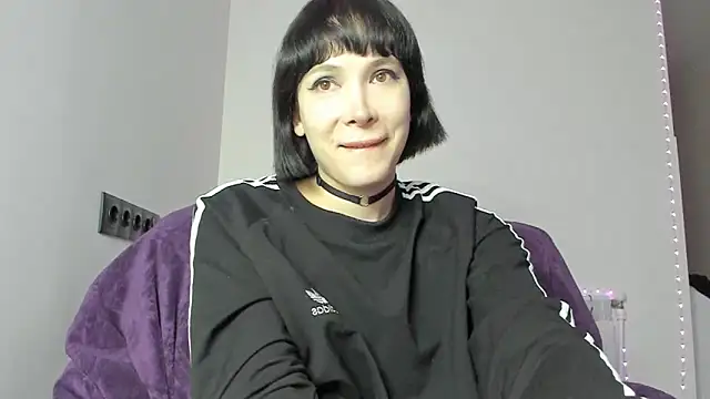 dollmore online show from 02/08/25, 06:22