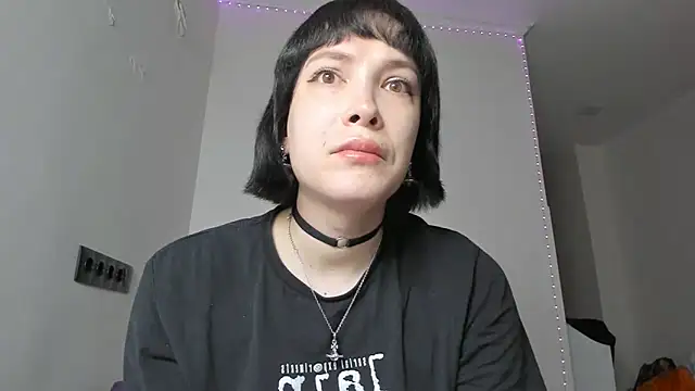 dollmore online show from 02/10/25, 03:24