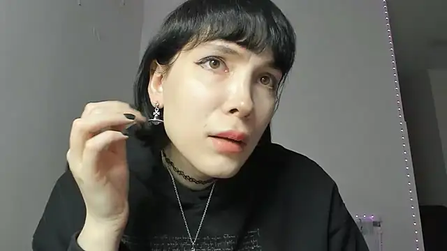 dollmore online show from 02/18/25, 04:26