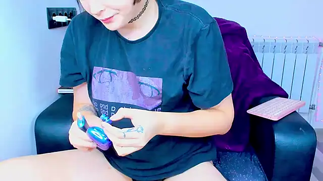 dollmore online show from 09/21/25, 03:30