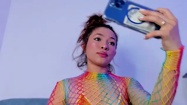 valerycolins online show from 10/04/25, 02:42